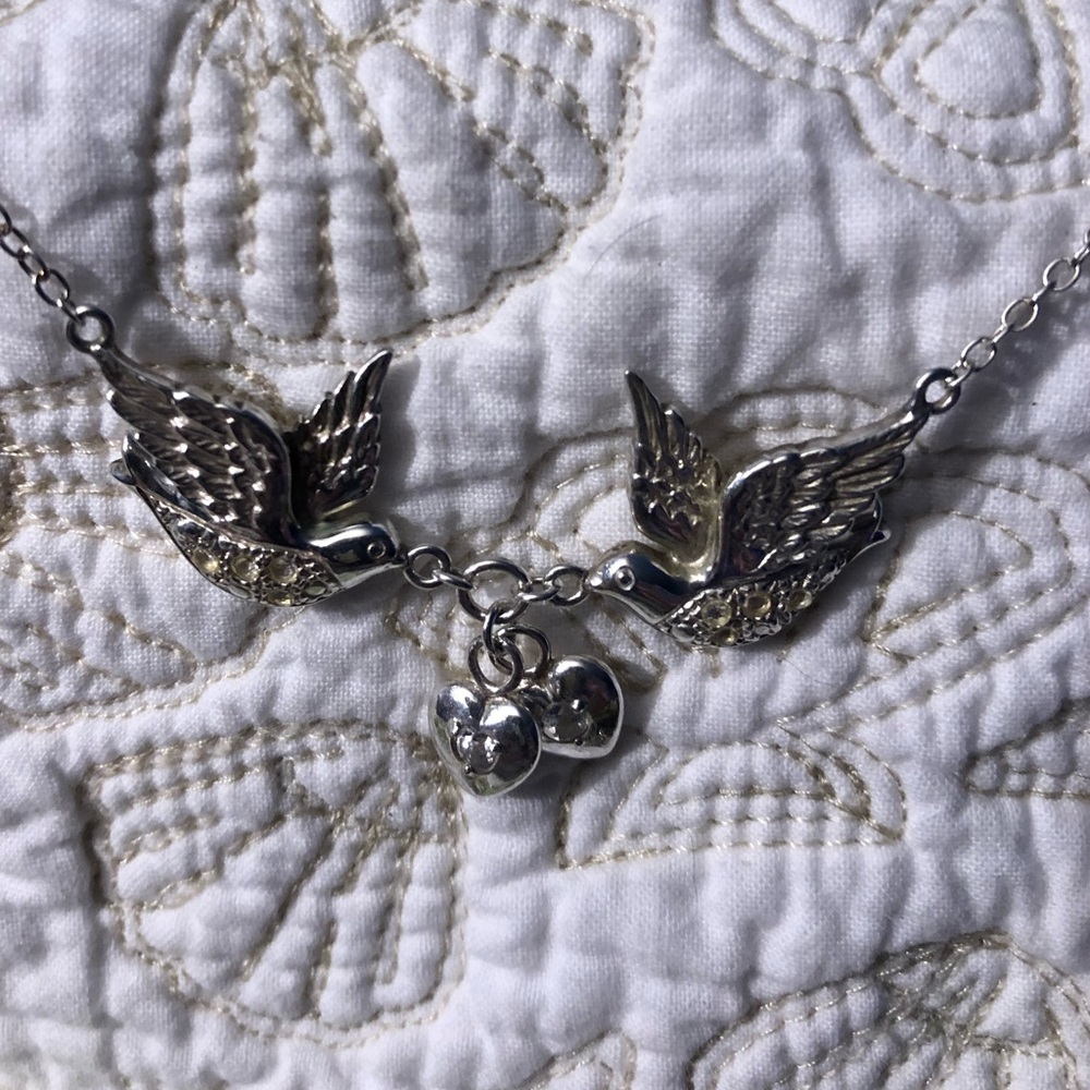 Lenox .925 silver/white topaz dove/hearts necklace - Picture 2 of 8